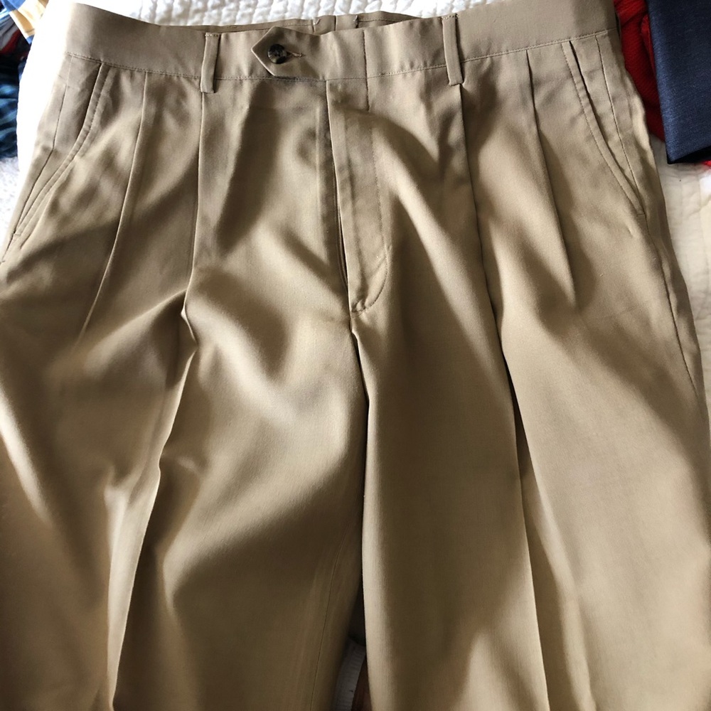 Men’s Sansabelt Khaki colored dress slacks!